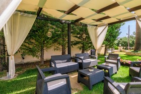 Remezzo Studios & Apartments