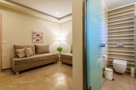 Remezzo Studios & Apartments