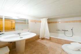 Remezzo Studios & Apartments