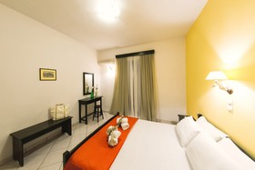 Remezzo Studios & Apartments