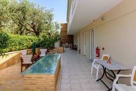 Remezzo Studios & Apartments