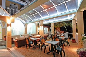 Commodore Hotel