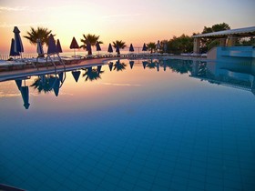 Xenos Kamara Beach Hotel