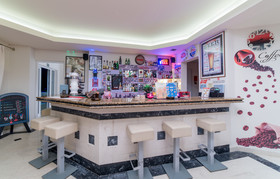 Xenos Kamara Beach Hotel