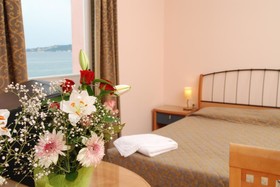 Xenos Kamara Beach Hotel
