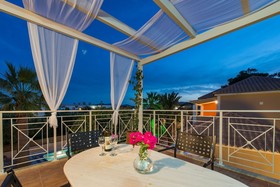 Aeolos Boutique Hotel & Suites