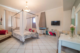 Aeolos Boutique Hotel & Suites