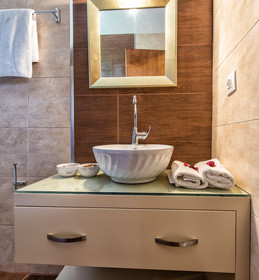 Aeolos Boutique Hotel & Suites