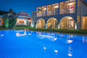 Aeolos Boutique Hotel & Suites