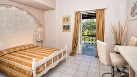 Aeolos Boutique Hotel & Suites