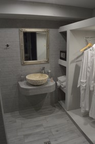Anagenessis Suites & Spa Resort
