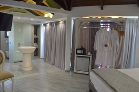 Anagenessis Suites & Spa Resort