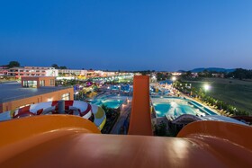 Caretta Beach Resort & WaterPark