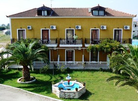 Plubis Studios & Apartments