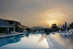 Plubis Studios & Apartments