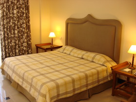 Comer Ionian Palace