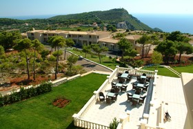 Comer Ionian Palace