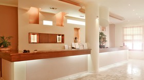 Belussi Beach Hotel & Suites