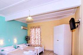 Apple Hotel