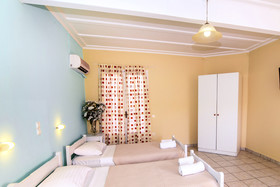 Apple Hotel