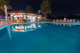 Apple Hotel