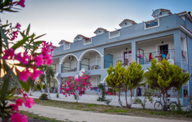 Brunswick Villa Complex