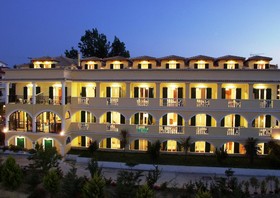 Denise Beach Hotel