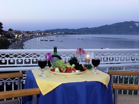 Denise Beach Hotel
