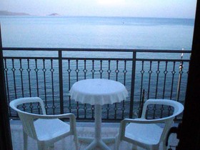 Denise Beach Hotel