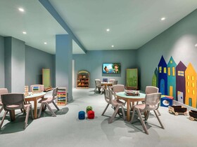 Domes Aulus Zante, Autograph Collection