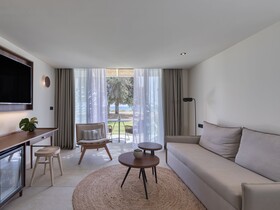 Domes Aulus Zante, Autograph Collection