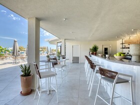 Domes Aulus Zante, Autograph Collection