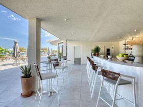 Domes Aulus Zante, Autograph Collection