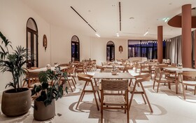 Domes Aulus Zante, Autograph Collection