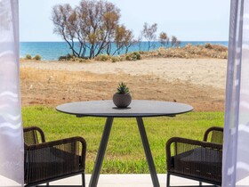 Domes Aulus Zante, Autograph Collection