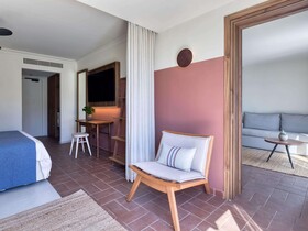 Domes Aulus Zante, Autograph Collection