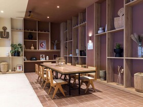 Domes Aulus Zante, Autograph Collection