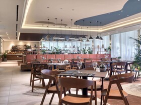 Domes Aulus Zante, Autograph Collection