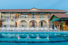 Hotel Perkes Complex