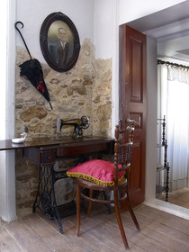 House 1910 by Zante Plaza