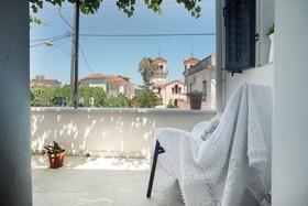 House 1910 by Zante Plaza