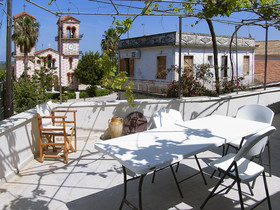 House 1910 by Zante Plaza