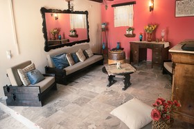 House 1910 by Zante Plaza