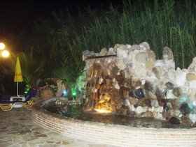 Paradise Apartments & Studios
