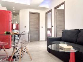 Savvas Luxury Suites