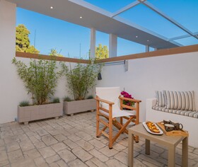 Suncourt Lux Rooms