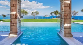 Artina Luxury Villa