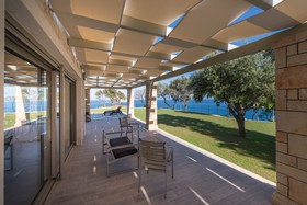 Artina Luxury Villa