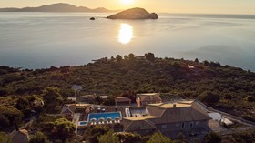 Serenus Luxury Villa