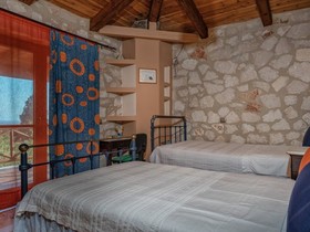 Orfeas Villa